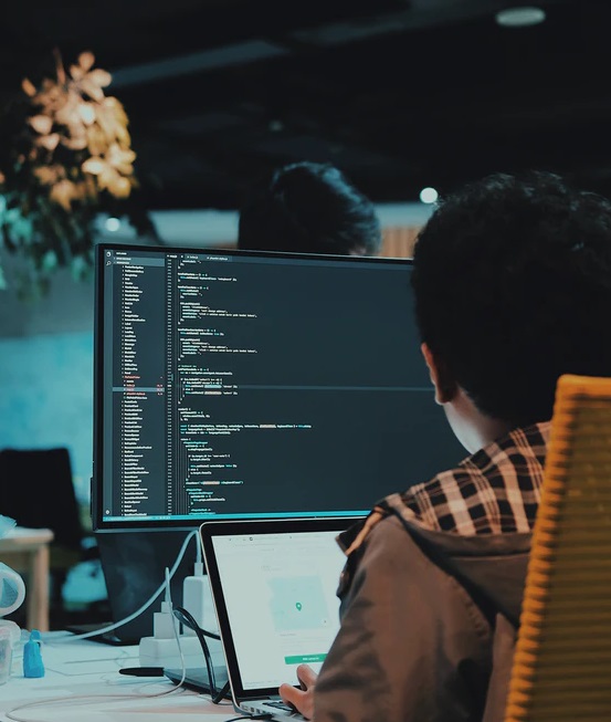 Aplicación móvil y pagina web